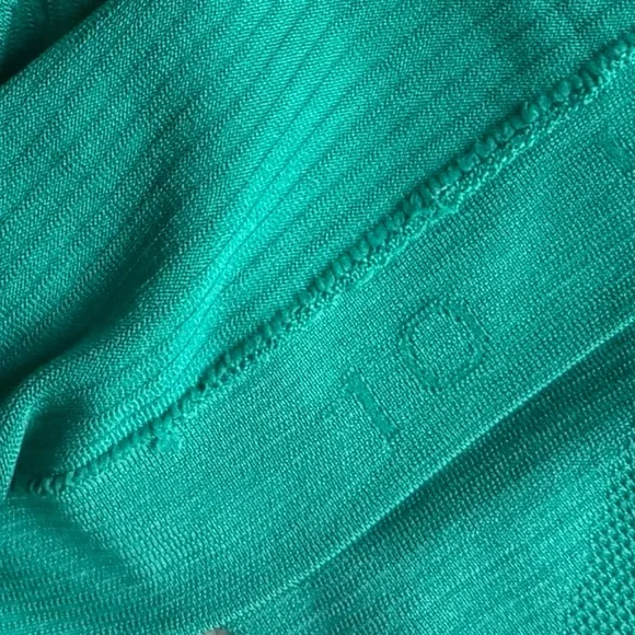 Lululemon Swiftly Tech Short Sleeve Shirt 2.0 Hip Length Size 10 Cascadia Green - Picture 4 of 4